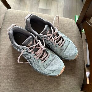 ASICS 💙 SALE💙  Light Gray and Pink Athletic Sneakers